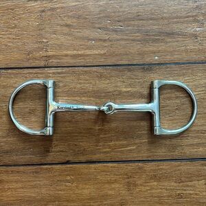 Korsteel Hunter D-Ring Snaffle Bit